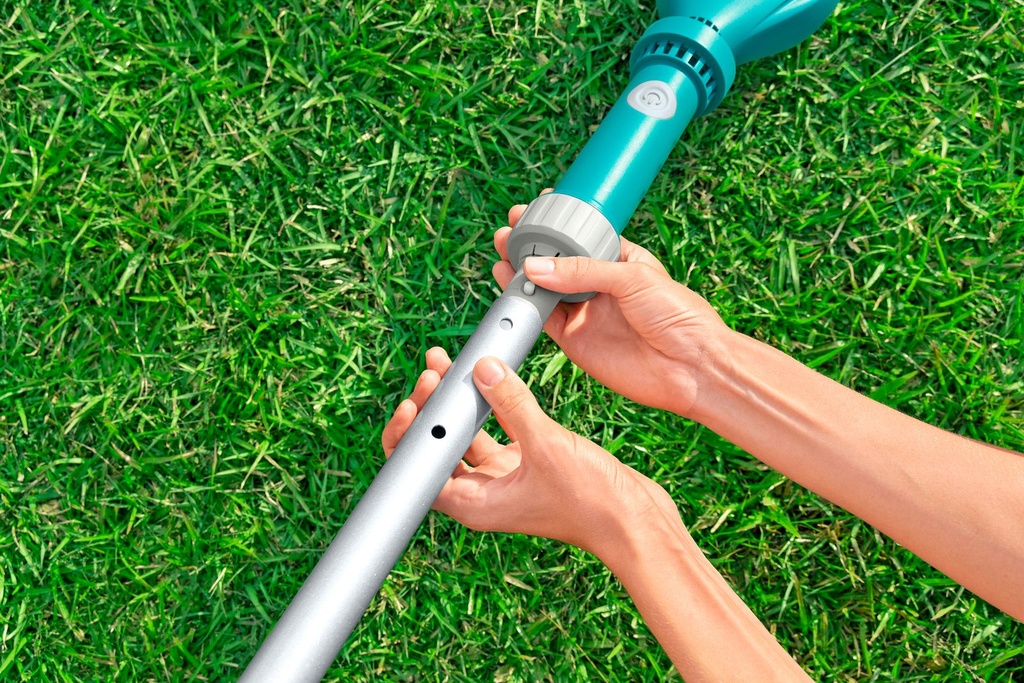 Bestway-Poolsauger-AquaTech-150-cm--batteriebetriebener-Poolreiniger-kabelloser-poolsauger-batteriebetriebener-poolreiniger-teleskopstiel-sauger-fuer-pool-aufblasbecken-reinigen-poolbod_2.jpg