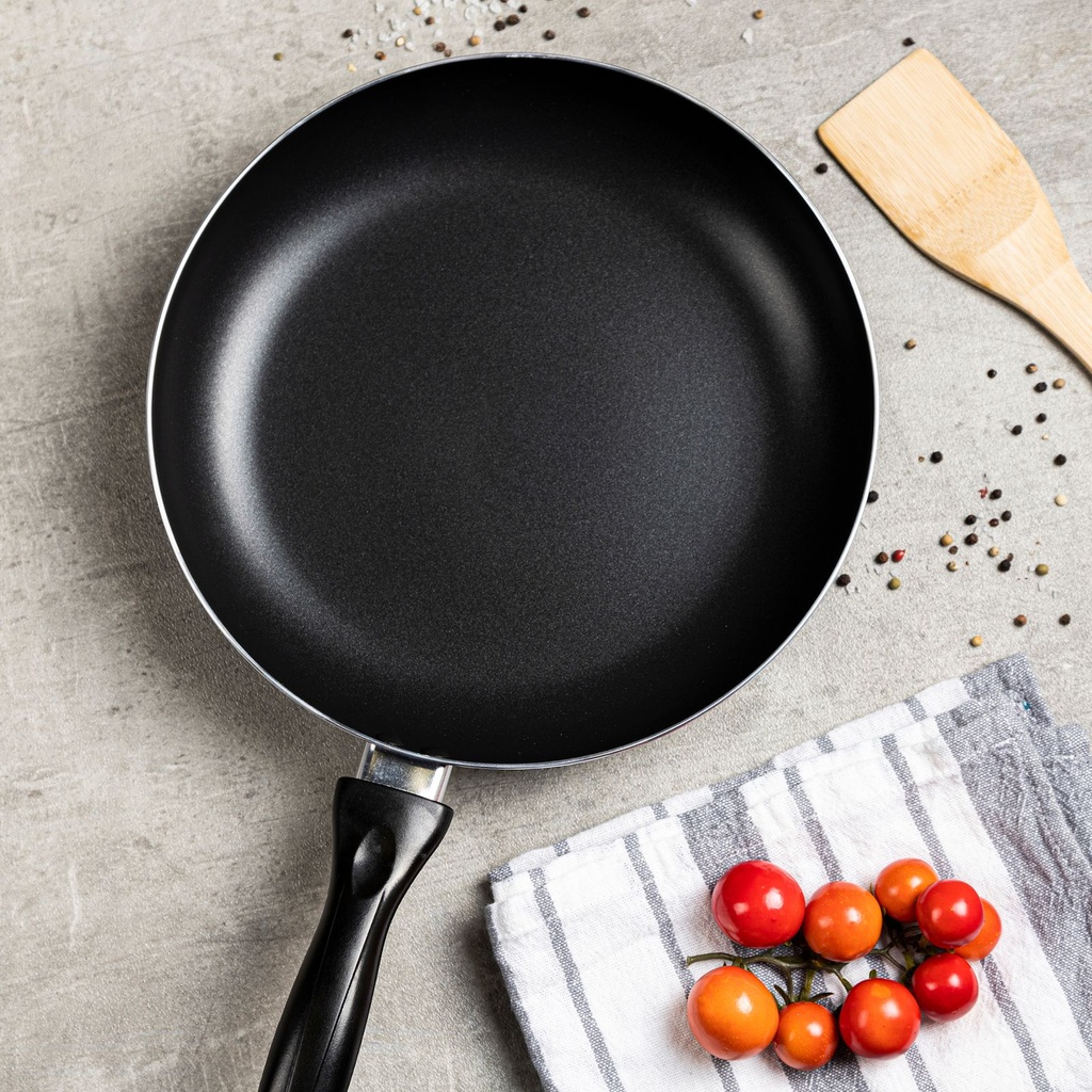 Aluminium-Pfanne-28-cm-Bratpfanne-Grillpfanne-Schmorrpfanne-antihaftbeschichtet-Aluminium--Pfanne--28cm--Bratpfanne--Grillpfanne--Schmorrpfanne--antihaft--beschichtet--Beschichtung--Univ_1.jpg